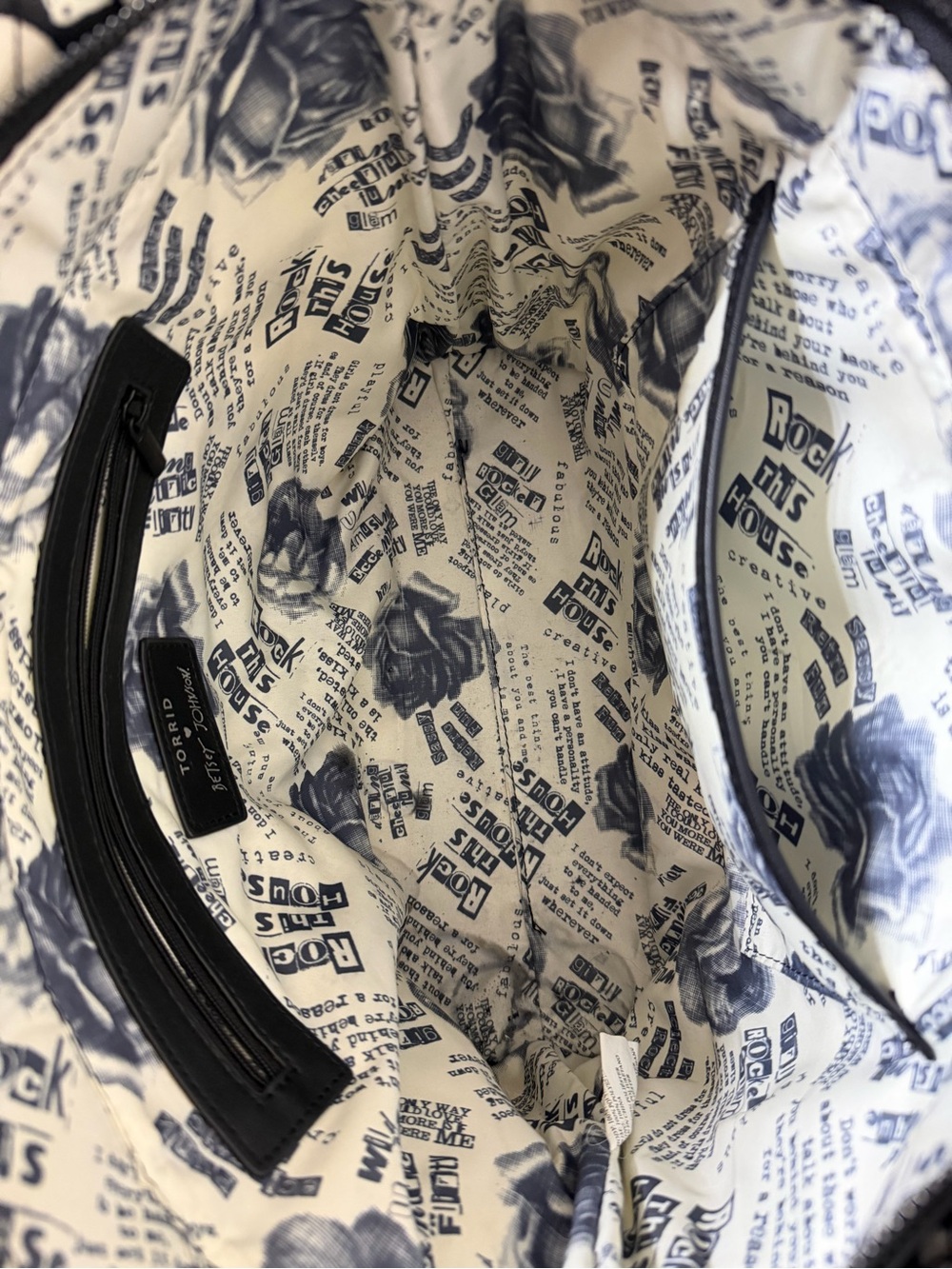 Torrid x Betsey Johnson Skull & Crossbones Quilted Tote Bag Goth Punk - Picture 4 of 6